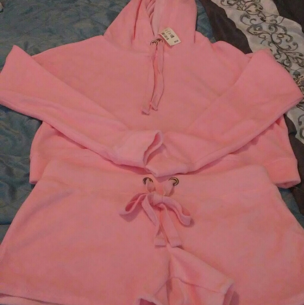 Two piece crop top shirt long sleeve with hood and